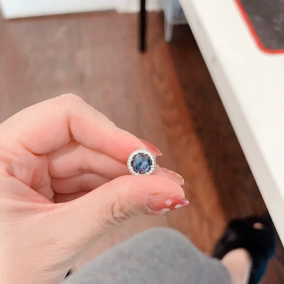 Pandora limited edition Sparkling Dark Blue crystal Charm /NWT - Picture 2 of 5